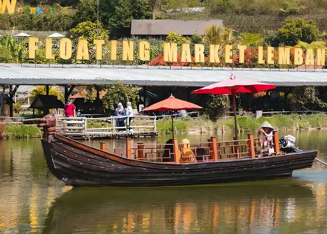 tempat wisata anak - Floating Market Lembang
